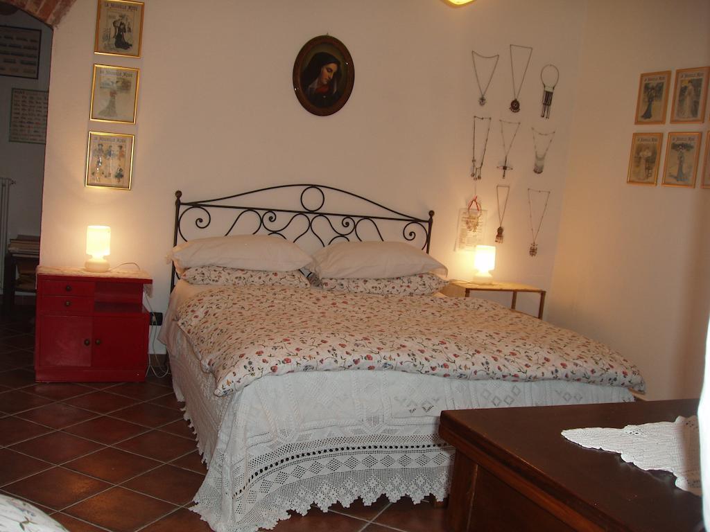 Bed and Breakfast Cascina Nel Bosco Moncucco Torinese Экстерьер фото